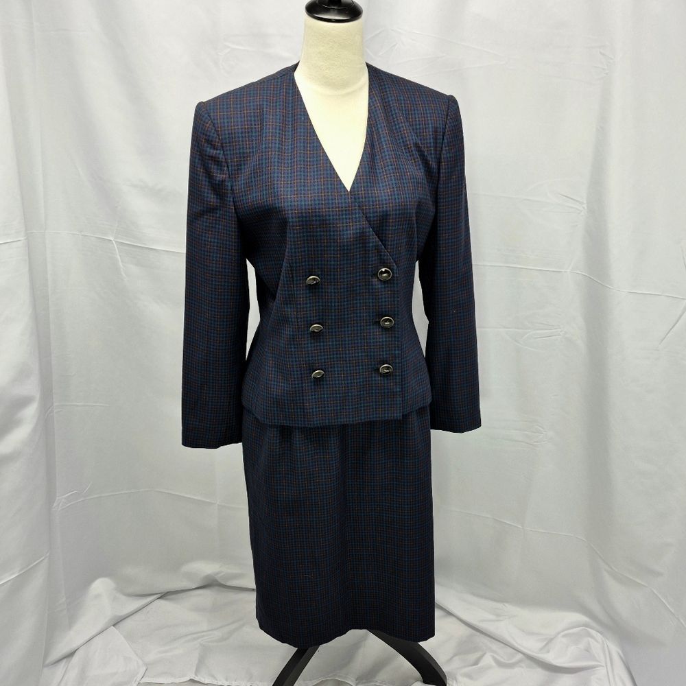 Le Suit Blue Red Plaid Double-Breasted Blazer Skirt Suit Business Career Wear 10